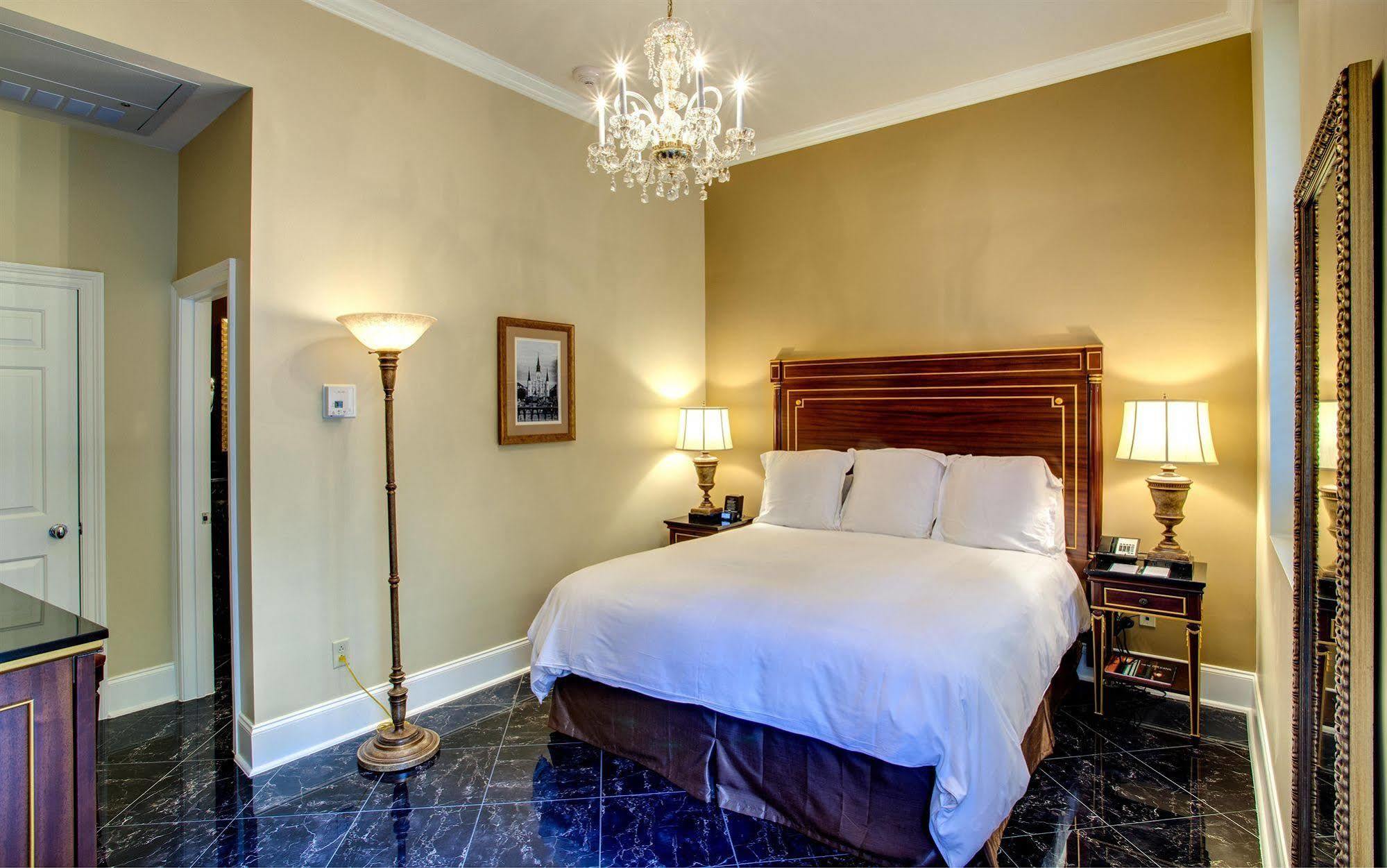 Hotel Mazarin New Orleans Room photo